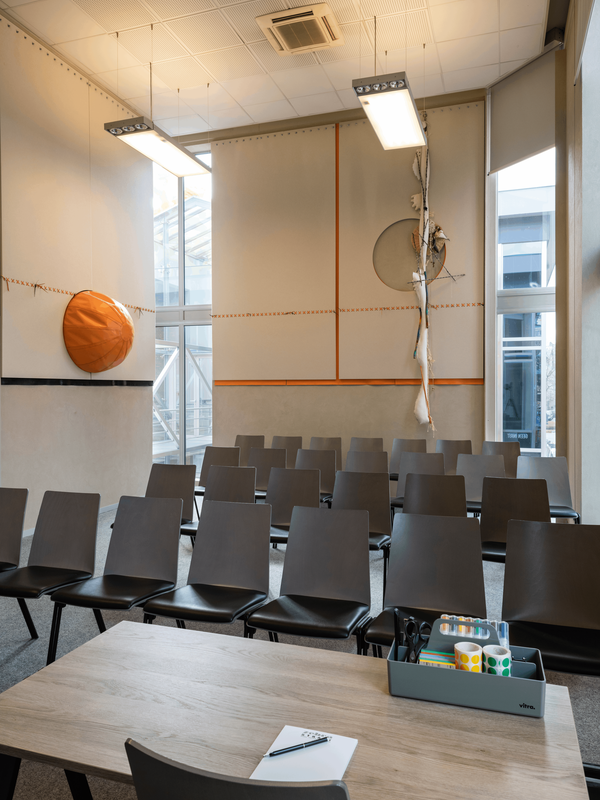 Panamarenko theater opstelling mezetingroom gent zebrastraat vergaderen theater