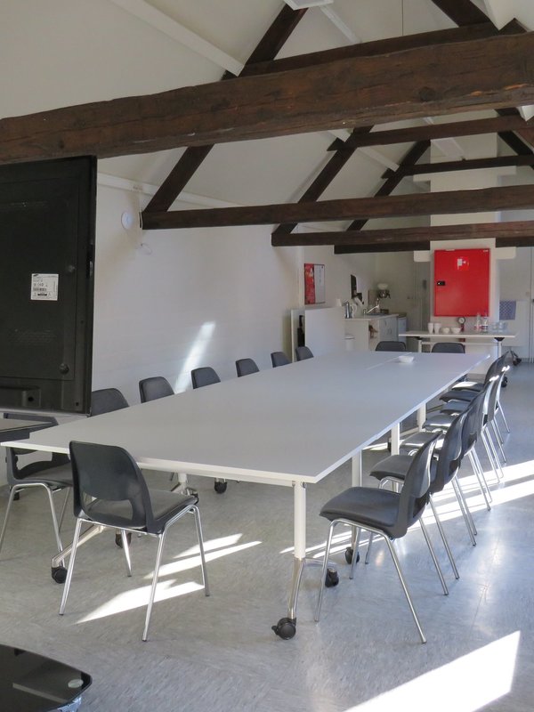 Villa Ooievaar vergaderzaal Wondelgem KOMPAS vzw