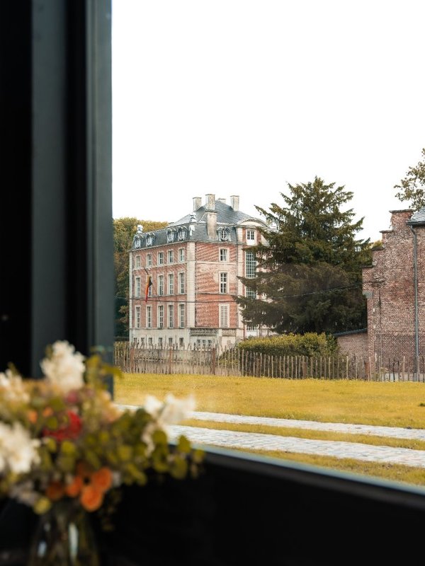 Het Neerhof van Lozerkasteel evenementenruimte Kruisem