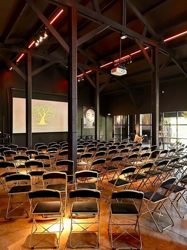 Hoeve La Cascina Zulte Feestzaal eventlocatie meeting vergaderen in het groen eventruimtes