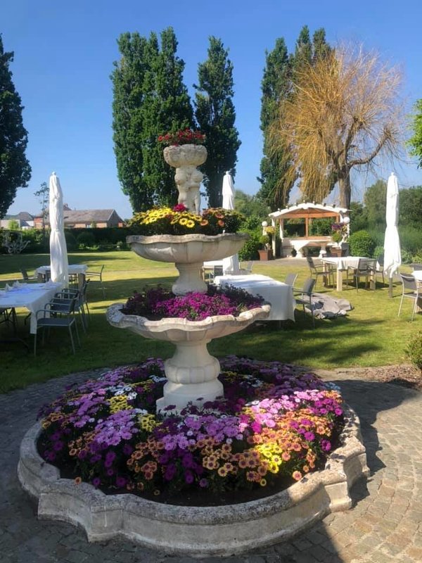 de koetse kluisbergen feestencomplex feestzalen